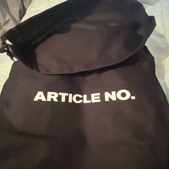 Men’s Article No / Number Pink Noise Low Tops sz5 w/dust bag - Picture 8 of 8